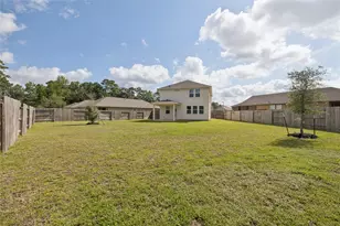 2046 W Darlington Oak Ct, Conroe, TX 77304 - Photo 22