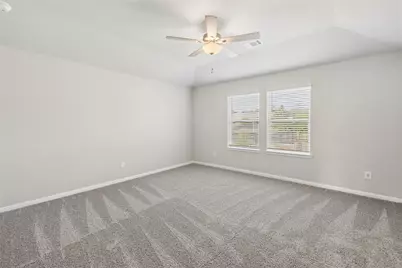 2046 West Darlington Oak Ct, Conroe, TX 77304 - Photo 10