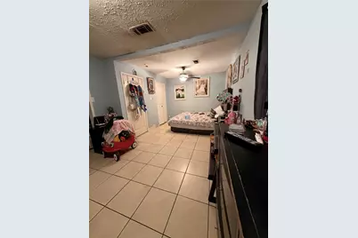 5715 Waterford Drive, Houston, TX 77033 - Photo 20