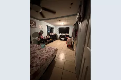 5715 Waterford Drive, Houston, TX 77033 - Photo 22