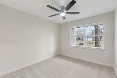 5506 Elm Tree Drive, Houston, TX 77048 - Photo 10