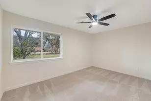 5506 Elm Tree Dr, Houston, TX 77048 - Photo 14