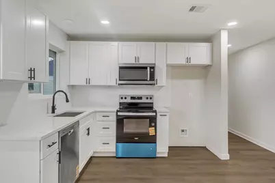 5506 Elm Tree Drive, Houston, TX 77048 - Photo 24