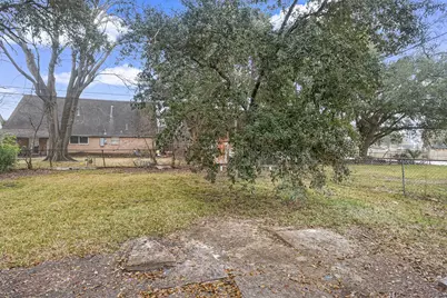 5506 Elm Tree Drive, Houston, TX 77048 - Photo 30