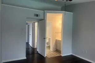 7575 Cambridge St, Houston, TX 77054 - Photo 16