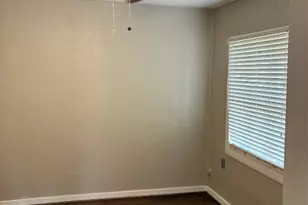 5914 Ridgeway Dr, Houston, TX 77033 - Photo 6