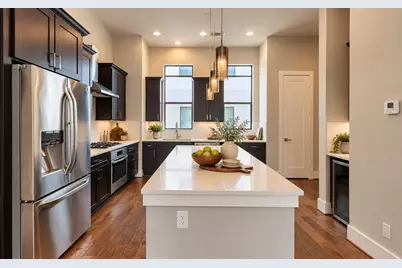 5713 Larkin Street #B, Houston, TX 77007 - Photo 8