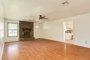 3413 Glen Haven Dr, Bay City, TX 77414 - Photo 6