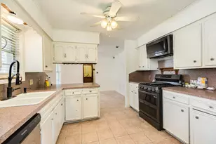 3413 Glen Haven Dr, Bay City, TX 77414 - Photo 10