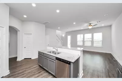 4423 Santorini Lane, Houston, TX 77045 - Photo 10