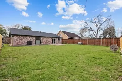 11007 Green Arbor Drive, Houston, TX 77089 - Photo 24