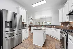 9806 Lynette Falls Dr, Houston, TX 77095 - Photo 2