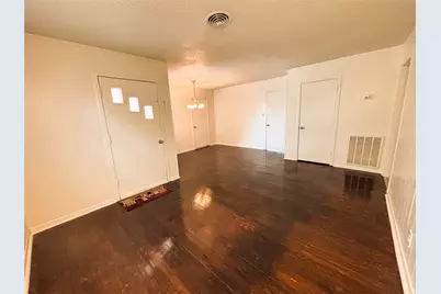 1918 Bingle, Houston, TX 77055 - Photo 8