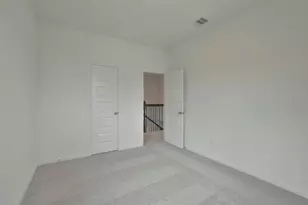 21024 Crinet Square St, Kingwood, TX 77339 - Photo 32