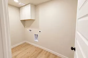 5214 Southlea St, Houston, TX 77033 - Photo 14