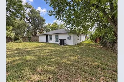 5214 Southlea Street, Houston, TX 77033 - Photo 16
