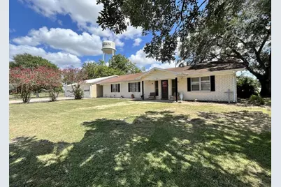 805 S 2nd Street, Ganado, TX 77962 - Photo 1