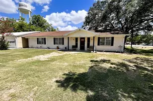 805 S 2nd St, Ganado, TX 77962 - Photo 2