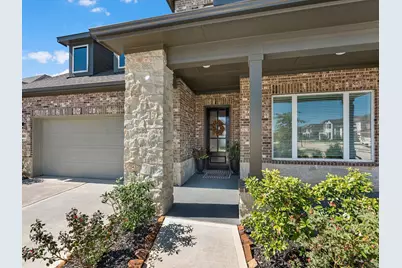 11823 Sawgrass Drive, Mont Belvieu, TX 77523 - Photo 2