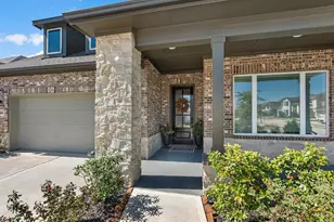 11823 Sawgrass Dr, Mont Belvieu, TX 77523 - Photo 2