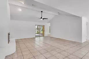 2819 Poplar Creek Ln, Pearland, TX 77584 - Photo 8