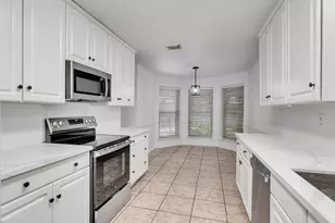 2819 Poplar Creek Ln, Pearland, TX 77584 - Photo 16