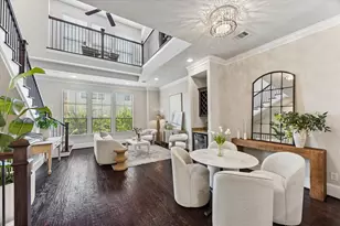 1045 W 22nd St, Houston, TX 77008 - Photo 6