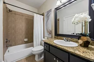 1045 W 22nd St, Houston, TX 77008 - Photo 28