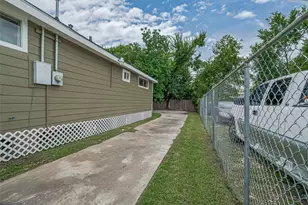 3024 Brackenridge St, Houston, TX 77026 - Photo 24