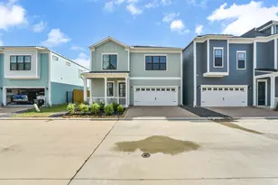 3521 Harvest Dance Dr, Houston, TX 77008 - Photo 2