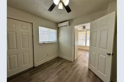 6905 Palestine Street #C, Houston, TX 77020 - Photo 4