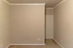 1507 Shady Villa Manner, Houston, TX 77055 - Photo 12