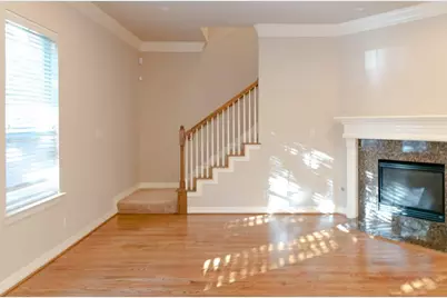 1507 Shady Villa Manner, Houston, TX 77055 - Photo 6
