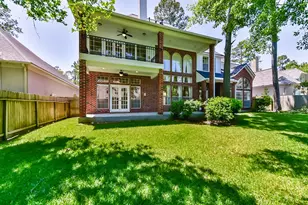 166 E Capstone Cir, The Woodlands, TX 77381 - Photo 6