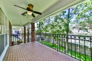 166 E Capstone Cir, The Woodlands, TX 77381 - Photo 38