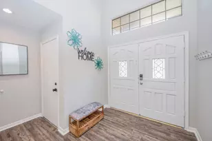 8550 Sparkling Springs Dr, Houston, TX 77095 - Photo 2