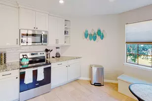 8550 Sparkling Springs Dr, Houston, TX 77095 - Photo 6