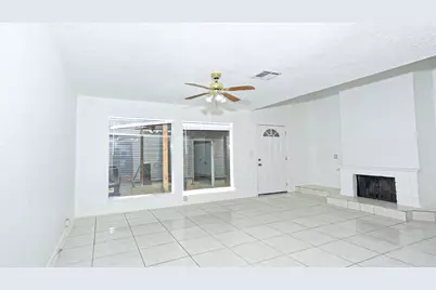 10920 Village Bend Lane #920, Houston, TX 77072 - Photo 8