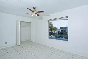 10920 Village Bend Ln, Houston, TX 77072 - Photo 14