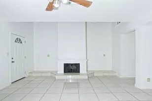 10920 Village Bend Ln, Houston, TX 77072 - Photo 10