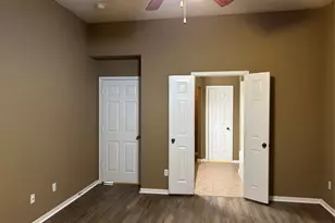 10806 Tobar Falls Cir, Houston, TX 77064 - Photo 14