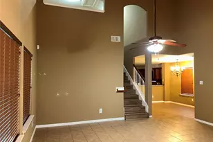 10806 Tobar Falls Cir, Houston, TX 77064 - Photo 4
