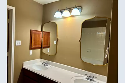 10806 Tobar Falls Circle, Houston, TX 77064 - Photo 16