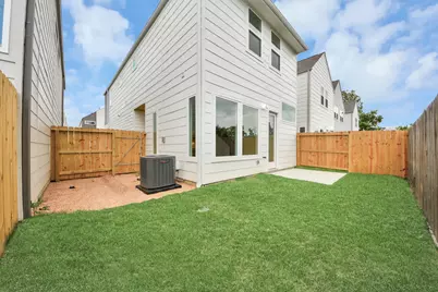 13109 Moncloa Drive, Houston, TX 77047 - Photo 34