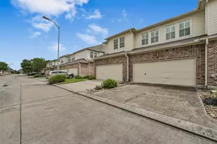 2847 Misty Heath Ln, Houston, TX 77082 - Photo 32