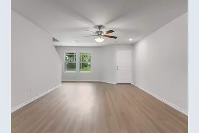 306 N Orange Street, Sweeny, TX 77480 - Photo 6