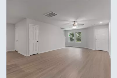 306 N Orange Street, Sweeny, TX 77480 - Photo 8