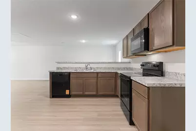 306 N Orange Street, Sweeny, TX 77480 - Photo 10