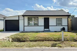 889 Chas Ln, Houston, TX 77091 - Photo 1