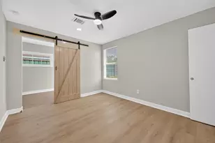 889 Chas Ln, Houston, TX 77091 - Photo 24